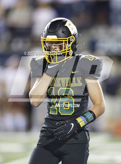 Thumbnail 3 in Bonneville vs. Logan photogallery.