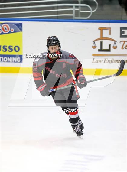 Thumbnail 1 in Livingston vs West Essex photogallery.