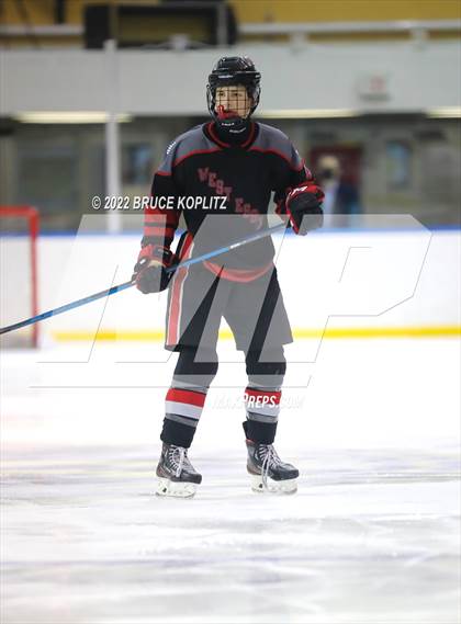 Thumbnail 3 in Livingston vs West Essex photogallery.