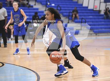 Thumbnail 1 in North Crowley vs. St. Pius X (McDonald's Texas Invitational) photogallery.