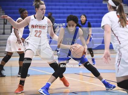 Thumbnail 3 in North Crowley vs. St. Pius X (McDonald's Texas Invitational) photogallery.