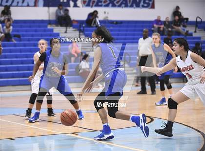 Thumbnail 2 in North Crowley vs. St. Pius X (McDonald's Texas Invitational) photogallery.