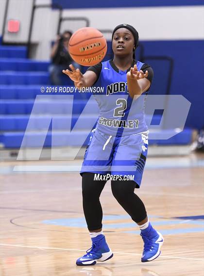 Thumbnail 1 in North Crowley vs. St. Pius X (McDonald's Texas Invitational) photogallery.