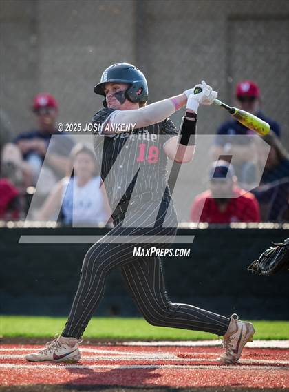 Thumbnail 2 in North Vermilion @ Brusly (LHSAA Division 2 Non-Select Round 3) photogallery.