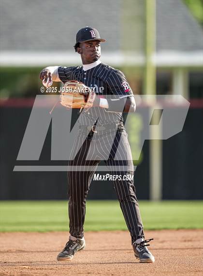 Thumbnail 1 in North Vermilion @ Brusly (LHSAA Division 2 Non-Select Round 3) photogallery.