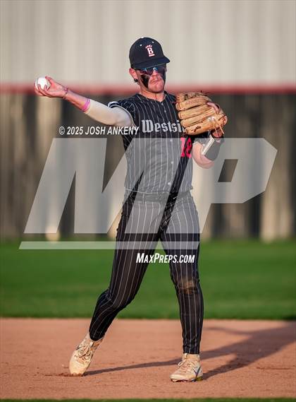 Thumbnail 1 in North Vermilion @ Brusly (LHSAA Division 2 Non-Select Round 3) photogallery.