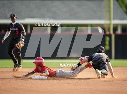 Thumbnail 1 in North Vermilion @ Brusly (LHSAA Division 2 Non-Select Round 3) photogallery.