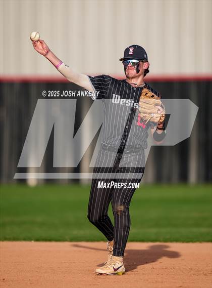 Thumbnail 1 in North Vermilion @ Brusly (LHSAA Division 2 Non-Select Round 3) photogallery.
