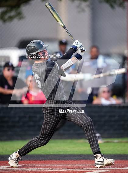 Thumbnail 3 in North Vermilion @ Brusly (LHSAA Division 2 Non-Select Round 3) photogallery.
