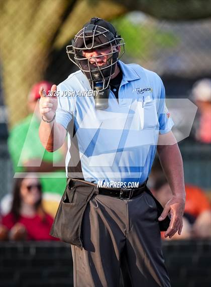 Thumbnail 1 in North Vermilion @ Brusly (LHSAA Division 2 Non-Select Round 3) photogallery.
