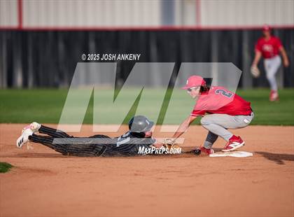 Thumbnail 2 in North Vermilion @ Brusly (LHSAA Division 2 Non-Select Round 3) photogallery.