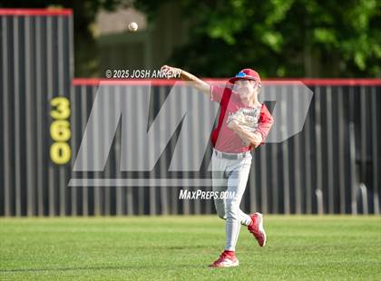 Thumbnail 1 in North Vermilion @ Brusly (LHSAA Division 2 Non-Select Round 3) photogallery.