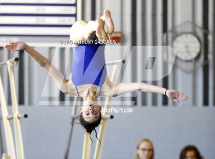 Thumbnail 3 in Lane Tech vs Jones & Payton College Prep photogallery.