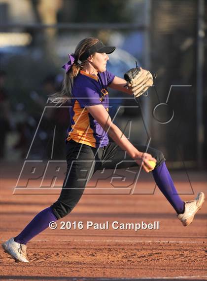 Thumbnail 3 in Queen Creek vs Basha (Desert Mountain Softball Invitational) photogallery.