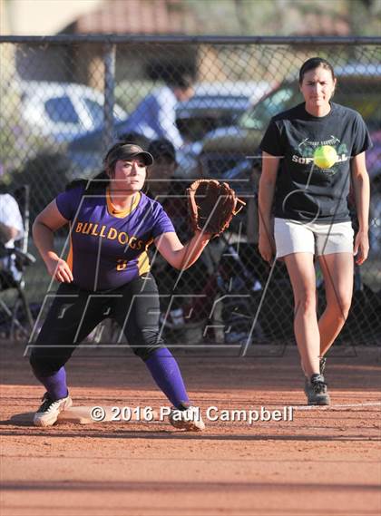 Thumbnail 2 in Queen Creek vs Basha (Desert Mountain Softball Invitational) photogallery.