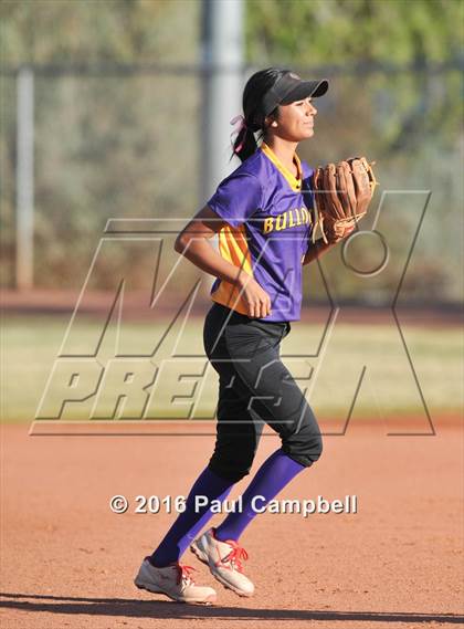 Thumbnail 3 in Queen Creek vs Basha (Desert Mountain Softball Invitational) photogallery.