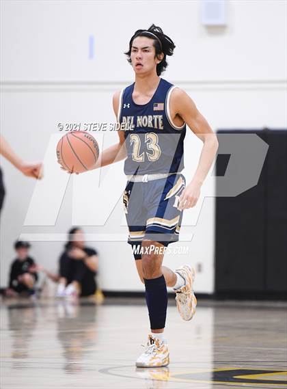 Thumbnail 3 in Del Norte vs. Santa Fe Christian photogallery.