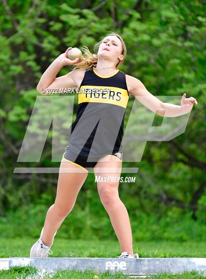 Thumbnail 2 in PIAA District XI Championships photogallery.