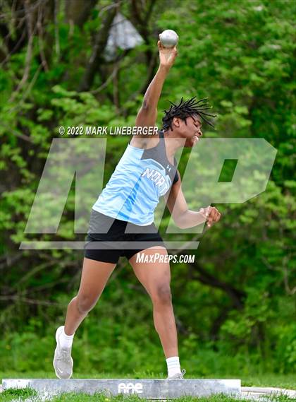Thumbnail 3 in PIAA District XI Championships photogallery.