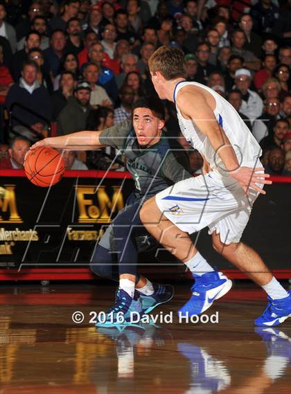 Thumbnail 1 in Chino Hills vs. Bishop Gorman (Nike Extravaganza) photogallery.
