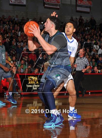 Thumbnail 2 in Chino Hills vs. Bishop Gorman (Nike Extravaganza) photogallery.