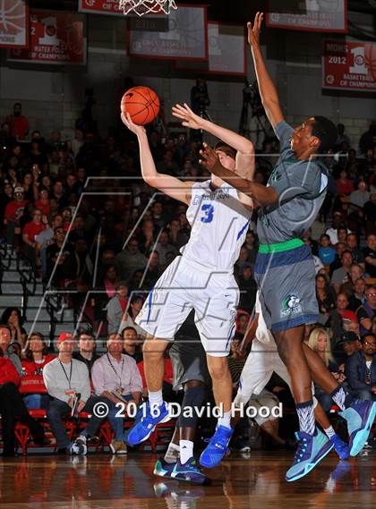 Thumbnail 1 in Chino Hills vs. Bishop Gorman (Nike Extravaganza) photogallery.