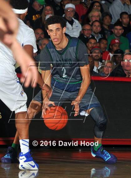 Thumbnail 2 in Chino Hills vs. Bishop Gorman (Nike Extravaganza) photogallery.