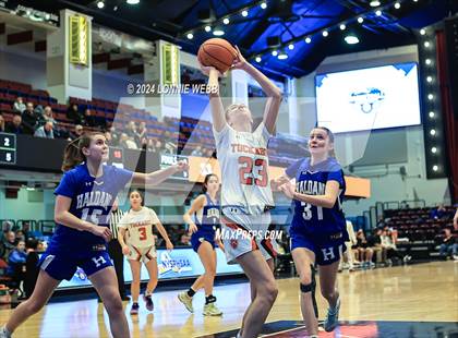 Thumbnail 1 in Haldane vs Tuckahoe (NYSPHSAA Section 1 Class C Semifinal) photogallery.