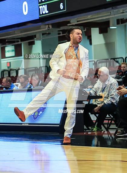 Thumbnail 2 in Haldane vs Tuckahoe (NYSPHSAA Section 1 Class C Semifinal) photogallery.
