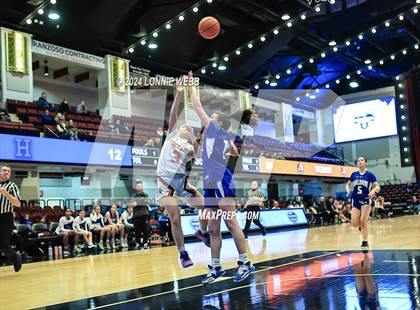 Thumbnail 2 in Haldane vs Tuckahoe (NYSPHSAA Section 1 Class C Semifinal) photogallery.