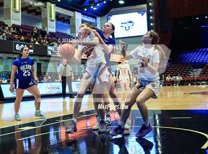 Thumbnail 3 in Haldane vs Tuckahoe (NYSPHSAA Section 1 Class C Semifinal) photogallery.
