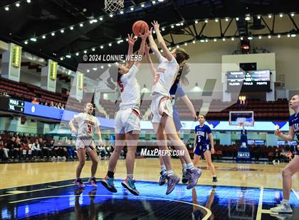 Thumbnail 3 in Haldane vs Tuckahoe (NYSPHSAA Section 1 Class C Semifinal) photogallery.