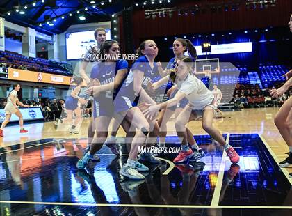 Thumbnail 3 in Haldane vs Tuckahoe (NYSPHSAA Section 1 Class C Semifinal) photogallery.