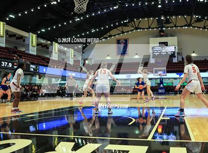Thumbnail 1 in Haldane vs Tuckahoe (NYSPHSAA Section 1 Class C Semifinal) photogallery.