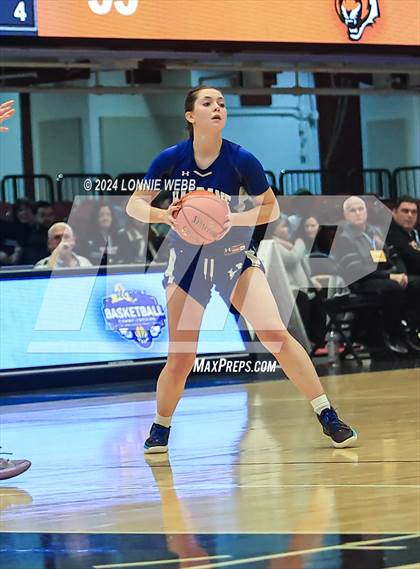 Thumbnail 3 in Haldane vs Tuckahoe (NYSPHSAA Section 1 Class C Semifinal) photogallery.