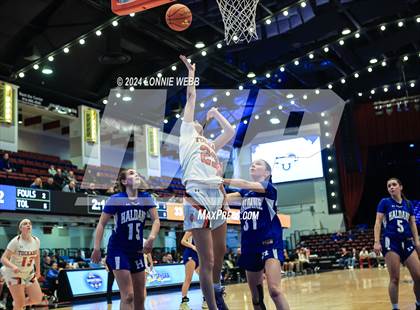 Thumbnail 3 in Haldane vs Tuckahoe (NYSPHSAA Section 1 Class C Semifinal) photogallery.