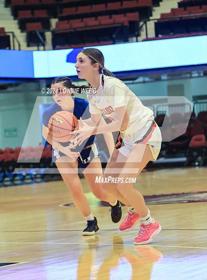 Thumbnail 3 in Haldane vs Tuckahoe (NYSPHSAA Section 1 Class C Semifinal) photogallery.