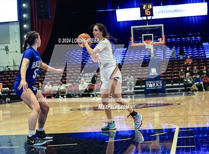 Thumbnail 2 in Haldane vs Tuckahoe (NYSPHSAA Section 1 Class C Semifinal) photogallery.