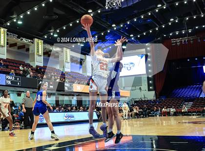 Thumbnail 1 in Haldane vs Tuckahoe (NYSPHSAA Section 1 Class C Semifinal) photogallery.