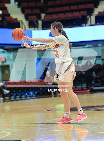 Thumbnail 1 in Haldane vs Tuckahoe (NYSPHSAA Section 1 Class C Semifinal) photogallery.