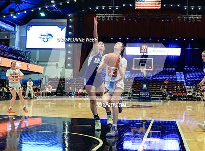 Thumbnail 3 in Haldane vs Tuckahoe (NYSPHSAA Section 1 Class C Semifinal) photogallery.