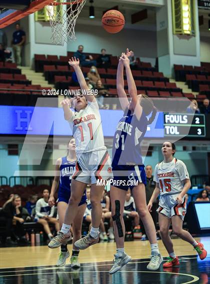 Thumbnail 3 in Haldane vs Tuckahoe (NYSPHSAA Section 1 Class C Semifinal) photogallery.