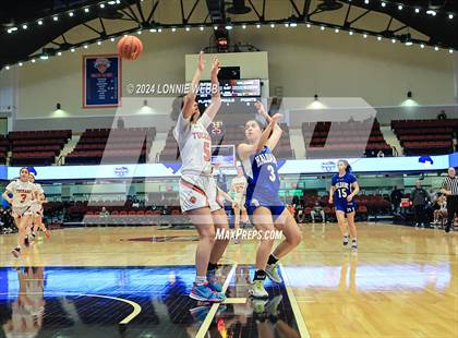 Thumbnail 1 in Haldane vs Tuckahoe (NYSPHSAA Section 1 Class C Semifinal) photogallery.