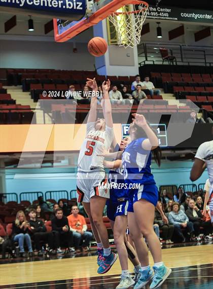 Thumbnail 3 in Haldane vs Tuckahoe (NYSPHSAA Section 1 Class C Semifinal) photogallery.