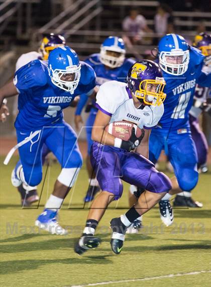 Thumbnail 3 in Irvington vs. Kennedy photogallery.