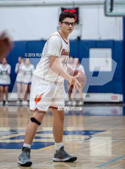 Thumbnail 3 in Valhalla vs. San Diego (CIF SDS D3 Championship) photogallery.