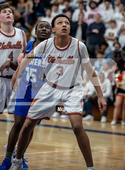 Thumbnail 1 in Valhalla vs. San Diego (CIF SDS D3 Championship) photogallery.