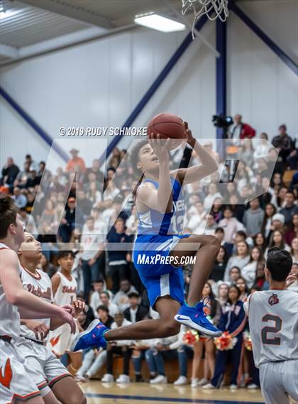Thumbnail 3 in Valhalla vs. San Diego (CIF SDS D3 Championship) photogallery.