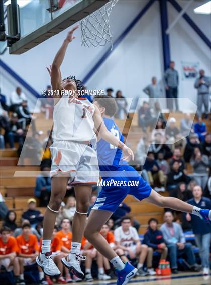 Thumbnail 1 in Valhalla vs. San Diego (CIF SDS D3 Championship) photogallery.