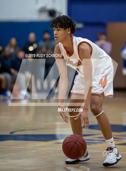 Thumbnail 2 in Valhalla vs. San Diego (CIF SDS D3 Championship) photogallery.
